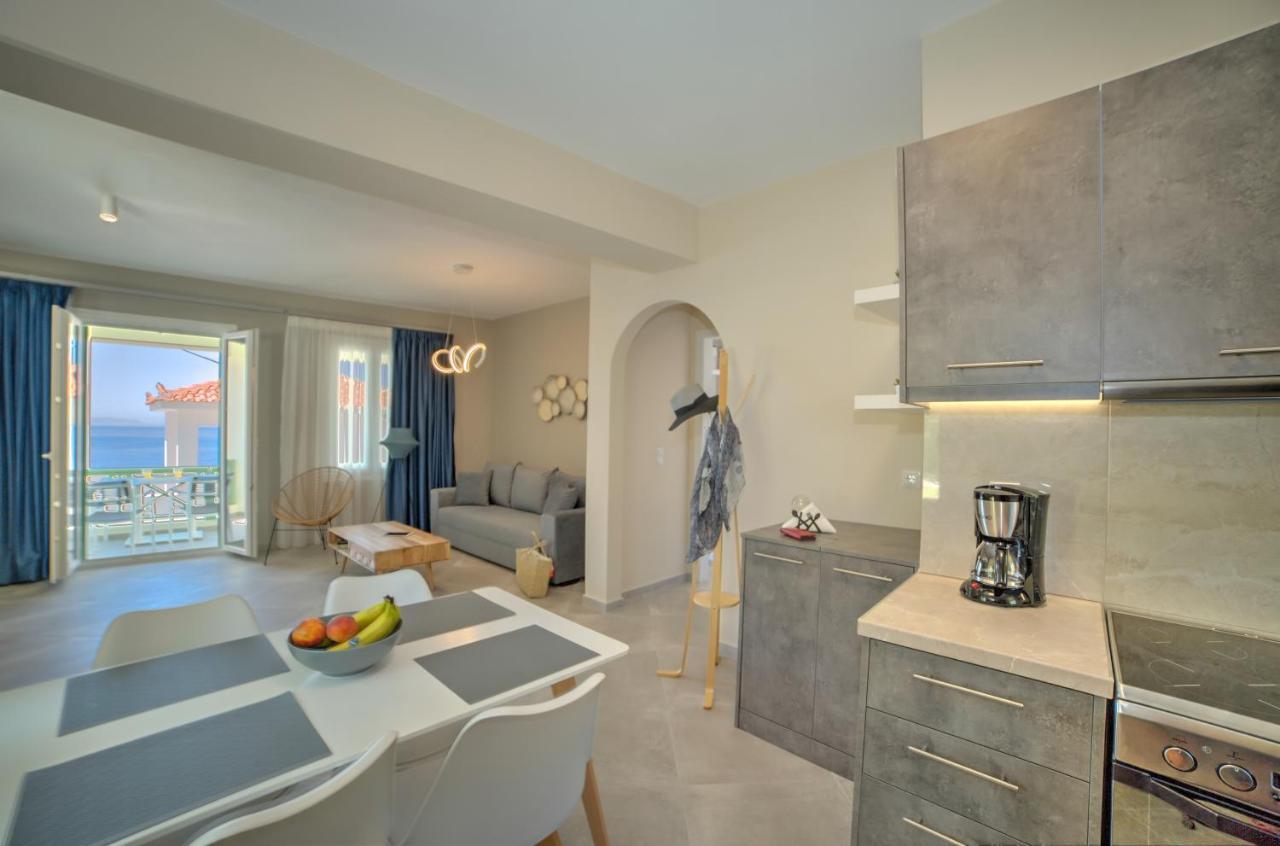 Corali Suites Andros Batsi  Exterior photo