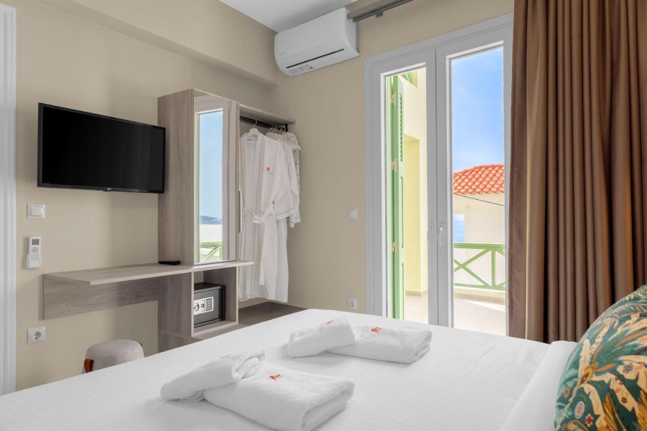 Corali Suites Andros Batsi  Exterior photo